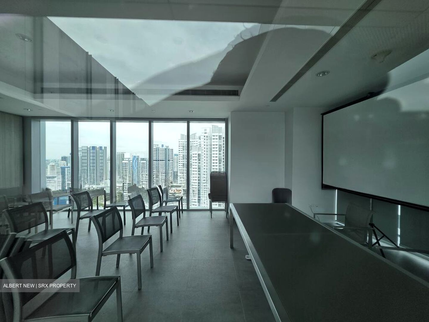 Arc 380 (D8), Office #502836061